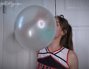 Cheer_for_Maddys_Huge_Bubbles