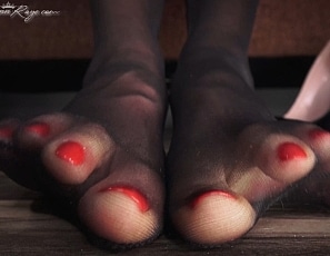 Madalynns_Giantess_Experience